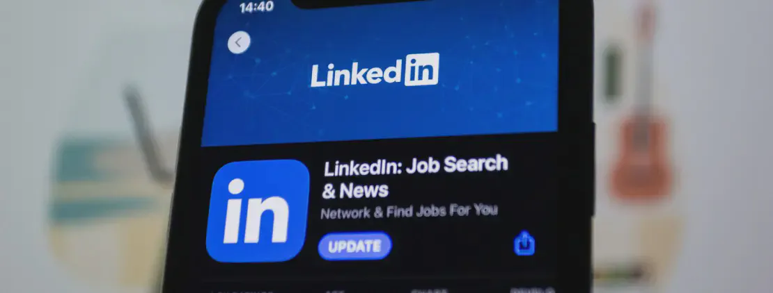 LinkedIn Profile Optimization Guide (2025): Make Your Profile Stand Out