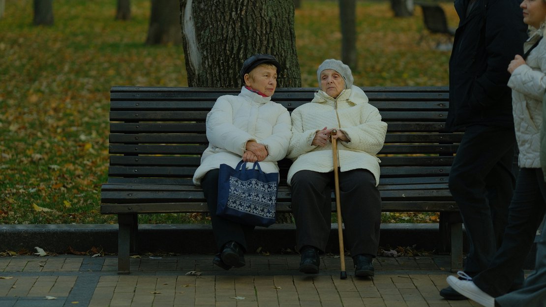 บัญชี Just Senior Singles หลายบัญชี